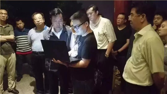 海南省委常委、三亞市委書記張琦帶隊，冒雨檢查城市夜景亮化工作